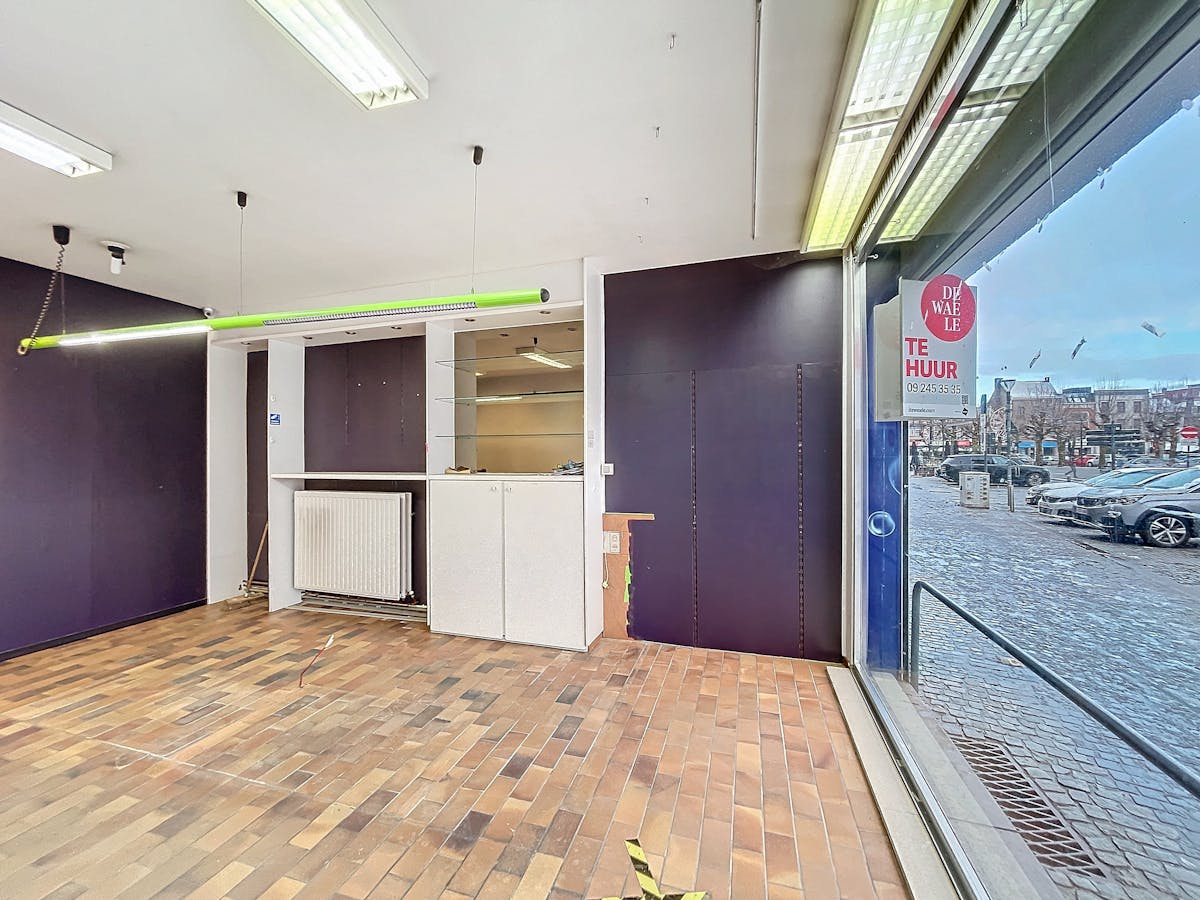 Handelspand (ca. 233 m²) met koer in centrum Lokeren - foto 4