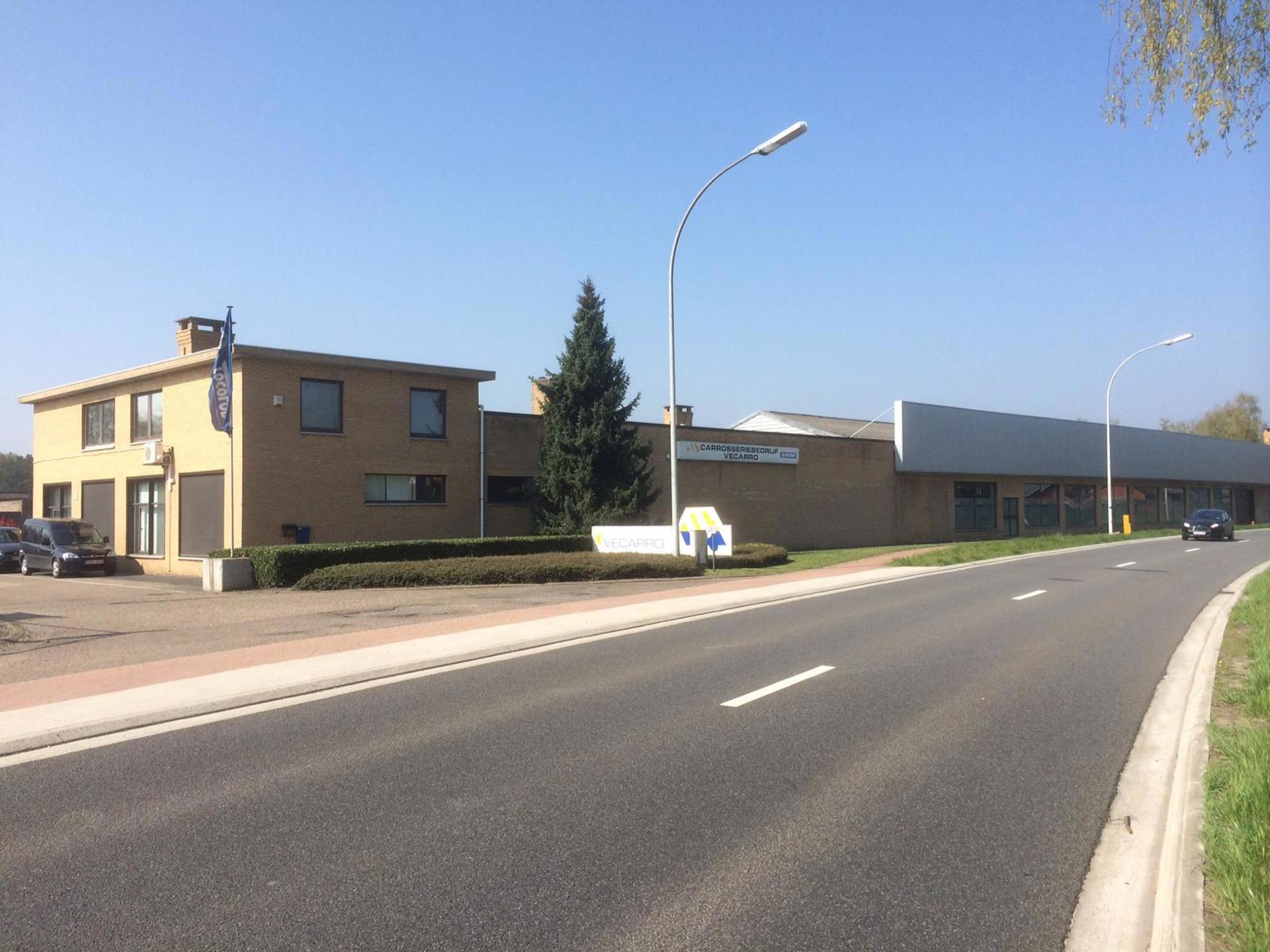 Commercial for rent in Genk - photo 5