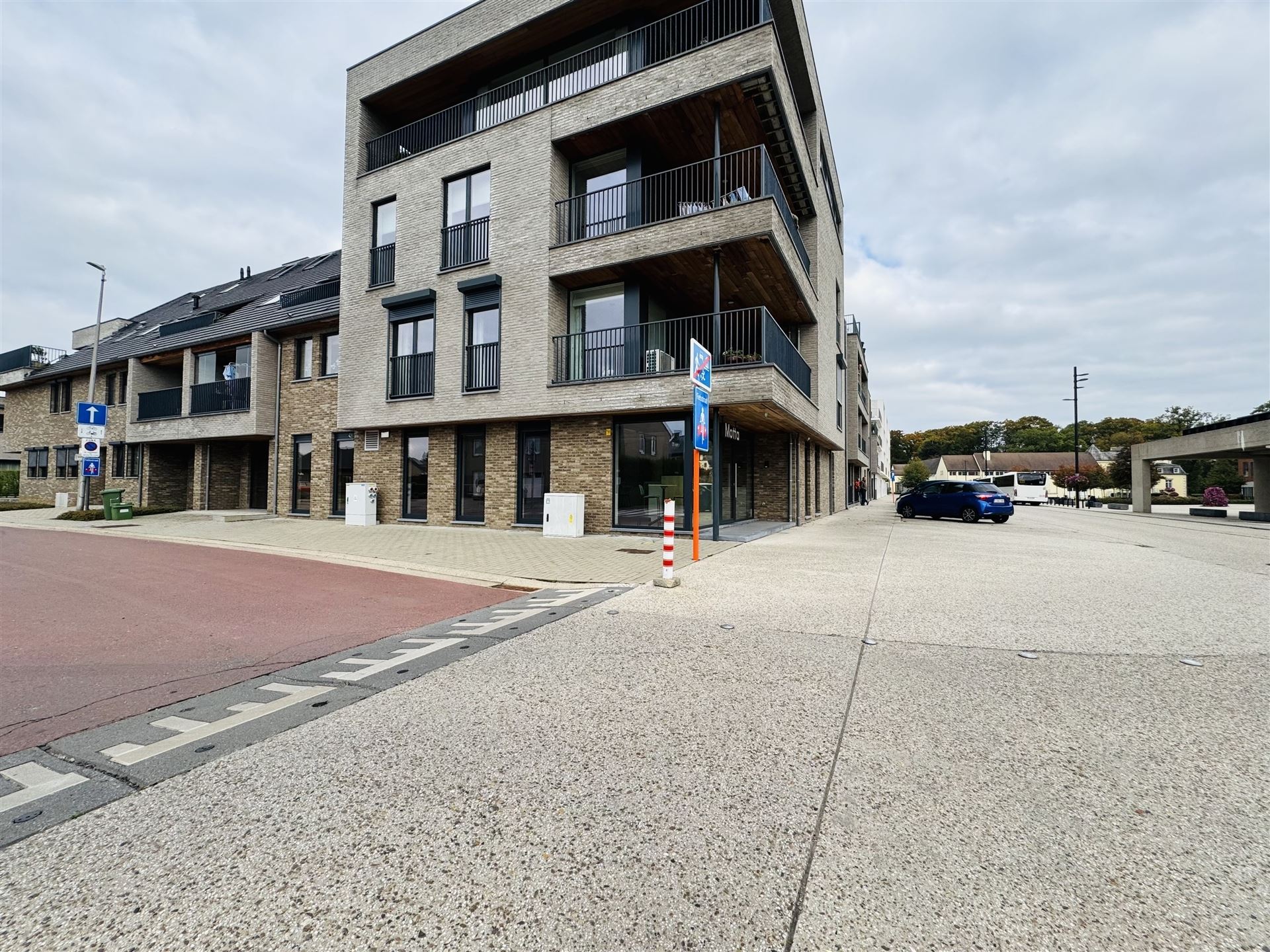 Commercial for rent in Dilsen - photo 2