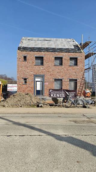 Comfortabel wonen in het centrum van Meensel-Kiezegem in een vrijstaande nieuwbouwwoning van het project Kapellekensweg. De woning wordt...