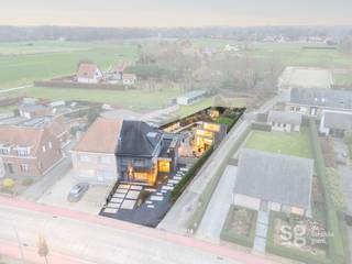 Ontdek deze instapklare en energiezuinige woning, ideaal voor wie een actieve én evenwichtige levensstijl zoekt in een rustige woonomgeving...