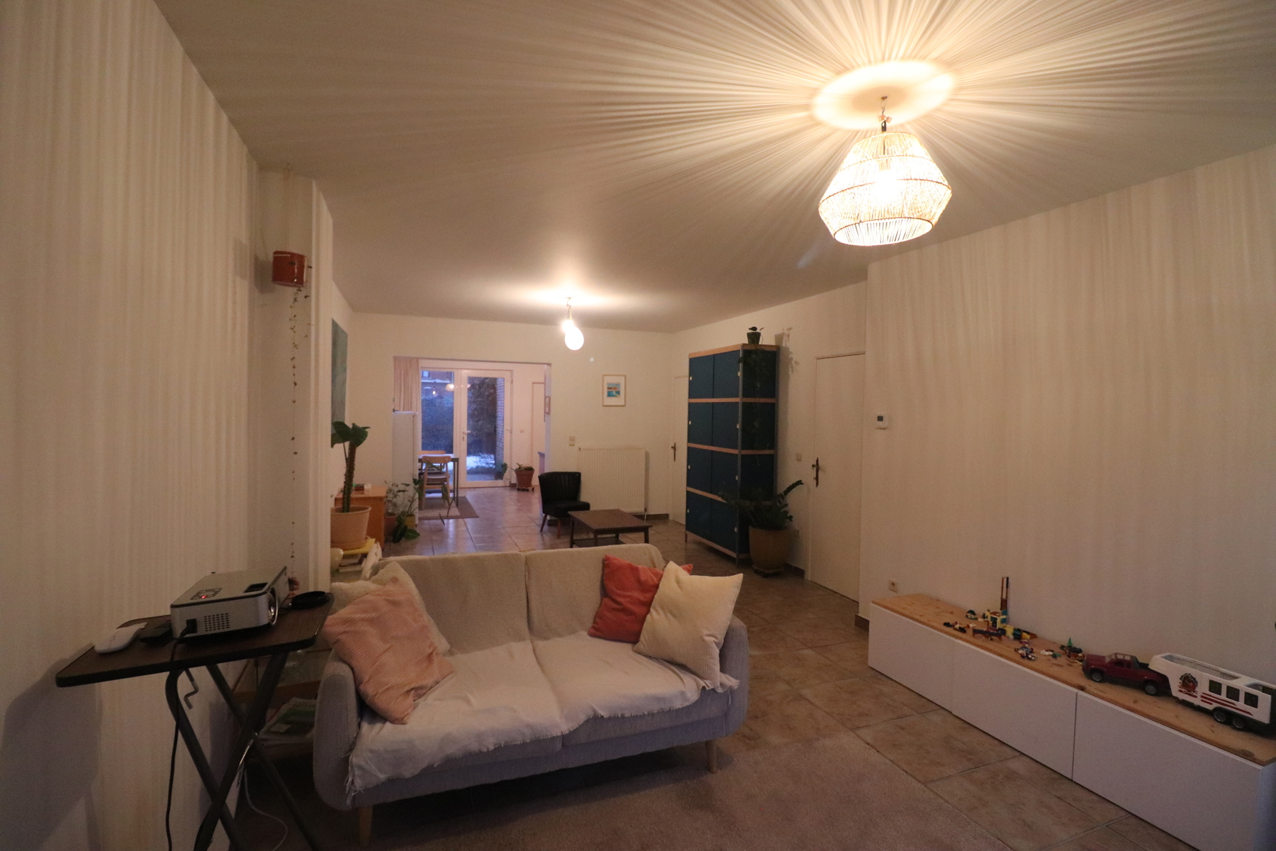 Stadswoning met 3 slaapkamers en tuin. - foto 3