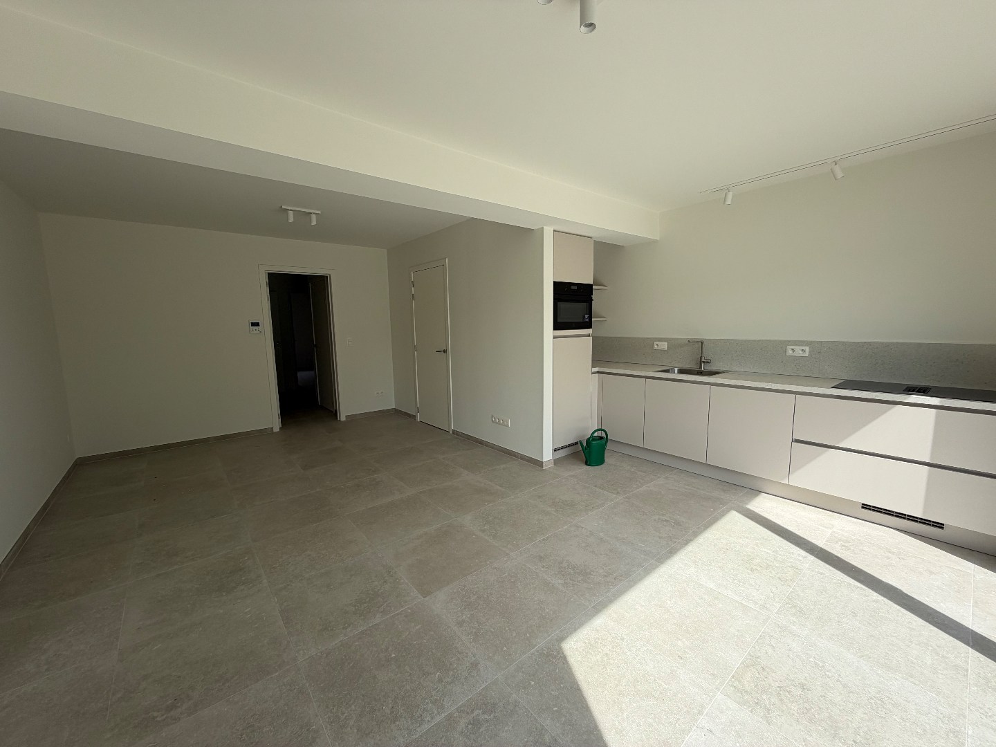 Nieuwbouw gelijkvloers appartement met 2 slaapkamers te huur in centrum Geel! - foto 5