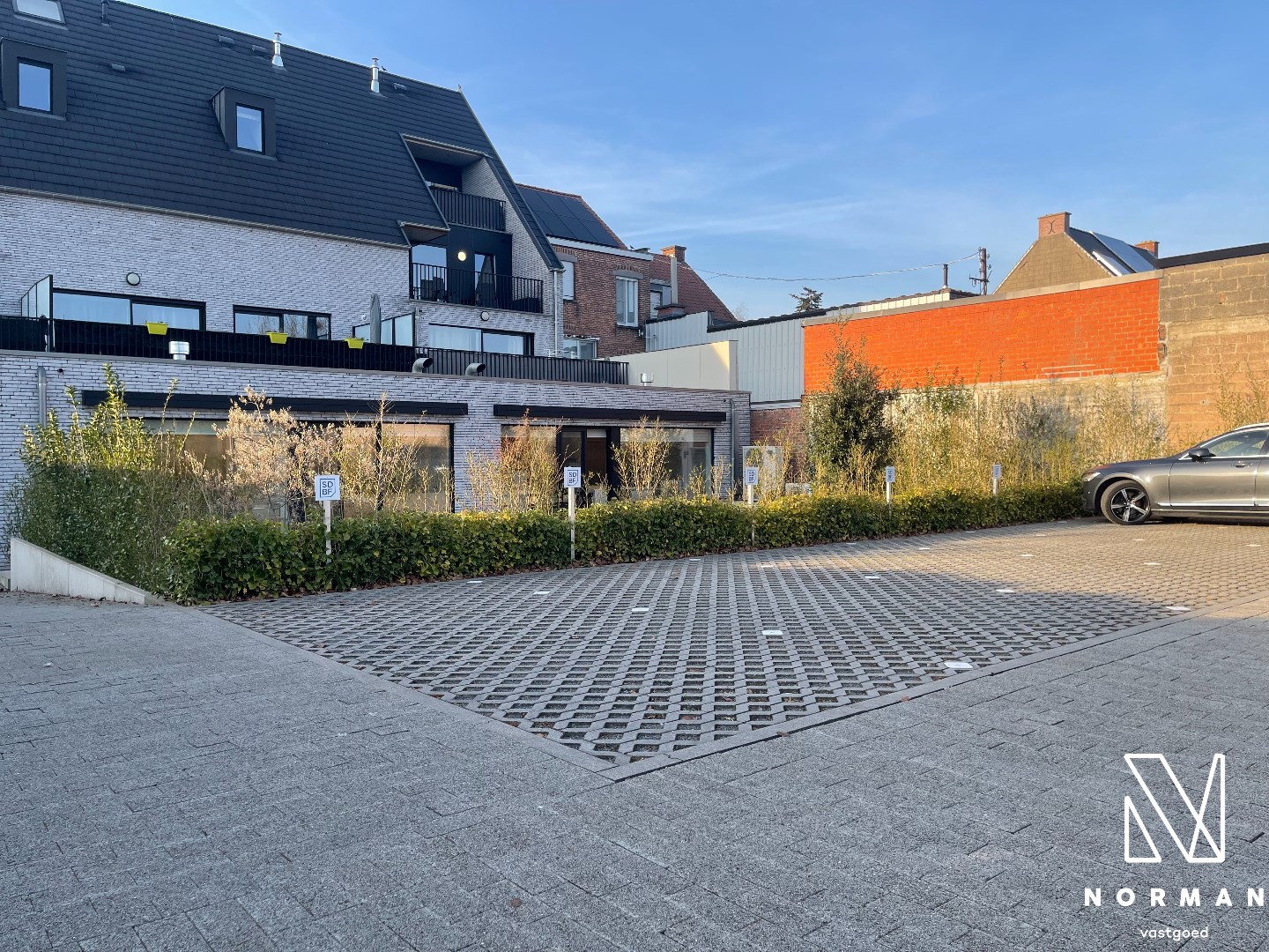 Te huur: Modern en volledig ingericht kantoor – 233 m² in Kuurne - foto 1