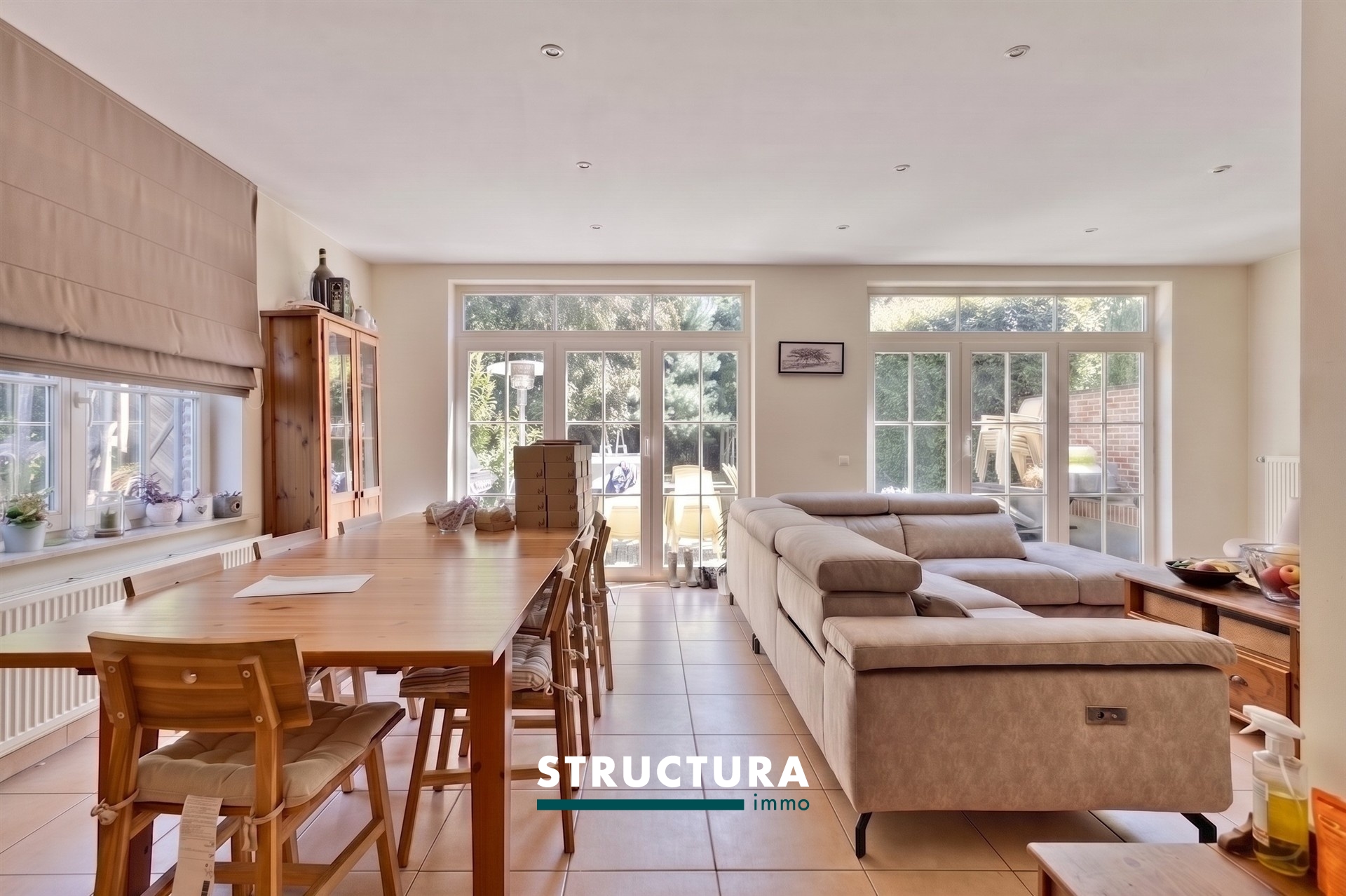 Ruime woning met 5 slaapkamers op toplocatie - foto 4