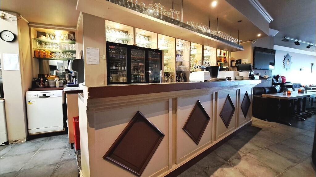 Horecapand met Terras op de Zeedijk te koop in Blankenberge - photo 5