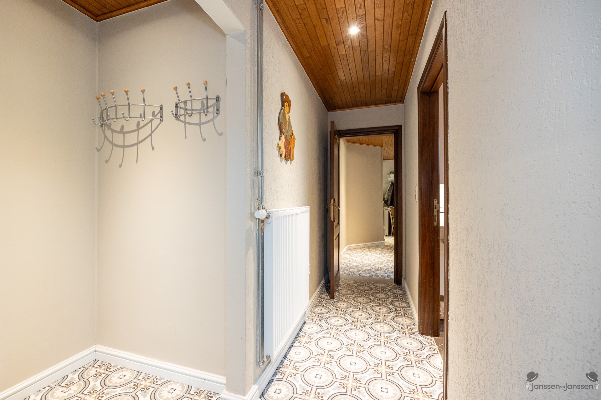 Gerenoveerde boerderij met landelijk zicht - foto 5