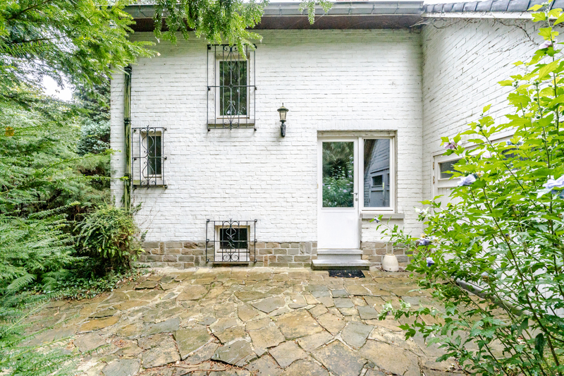 Te renoveren open bebouwing met bosrijk terrein - foto 2