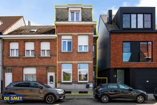 Bent u op zoek naar een (opbrengst)eigendom in het fiscaal vriendelijke Aartselaar?Dan is dit deze unieke opportuniteit nabij de winkelstraat...