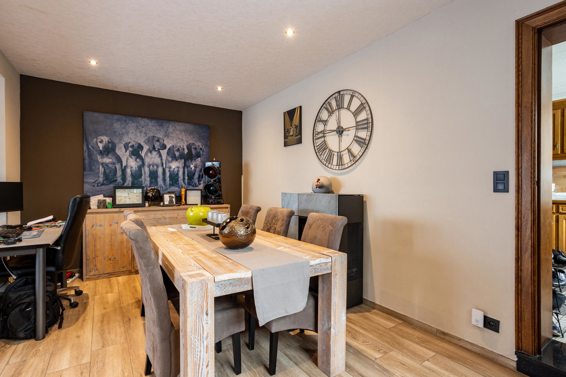 Woning met 3 garages en mogelijkheid tot verkaveling - foto 4