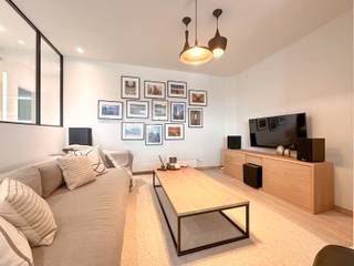 Ideaal gelegen Abdij van ter Kameren en het Tenbosch Park, prachtig gemeubeld appartement met een oppervlakte van +/- 110m2. Het biedt een...