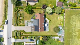 Alweer VERKOCHT op 1e BEZOEKDAG. Contacteer JARI WANTE 0470 211 482 voor een gratis schatting en vrijblijvend gesprek.Deze stijlvolle woning dateert...