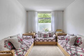 Ruime rijwoning nabij centrum van KortrijkOntdek deze charmante woning in het hart van Kortrijk, perfect geschikt voor een groot gezin met zijn vijf...