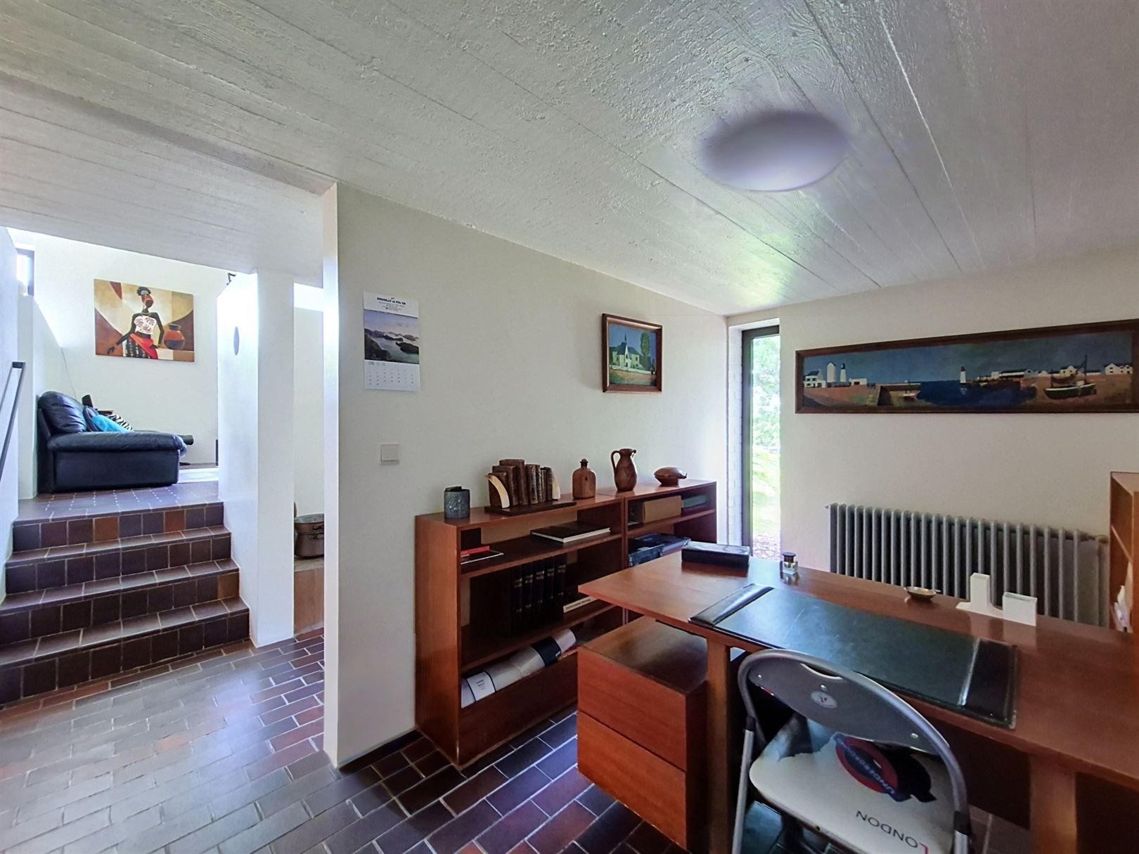 Well-maintained villa on a spacious lot - photo 3
