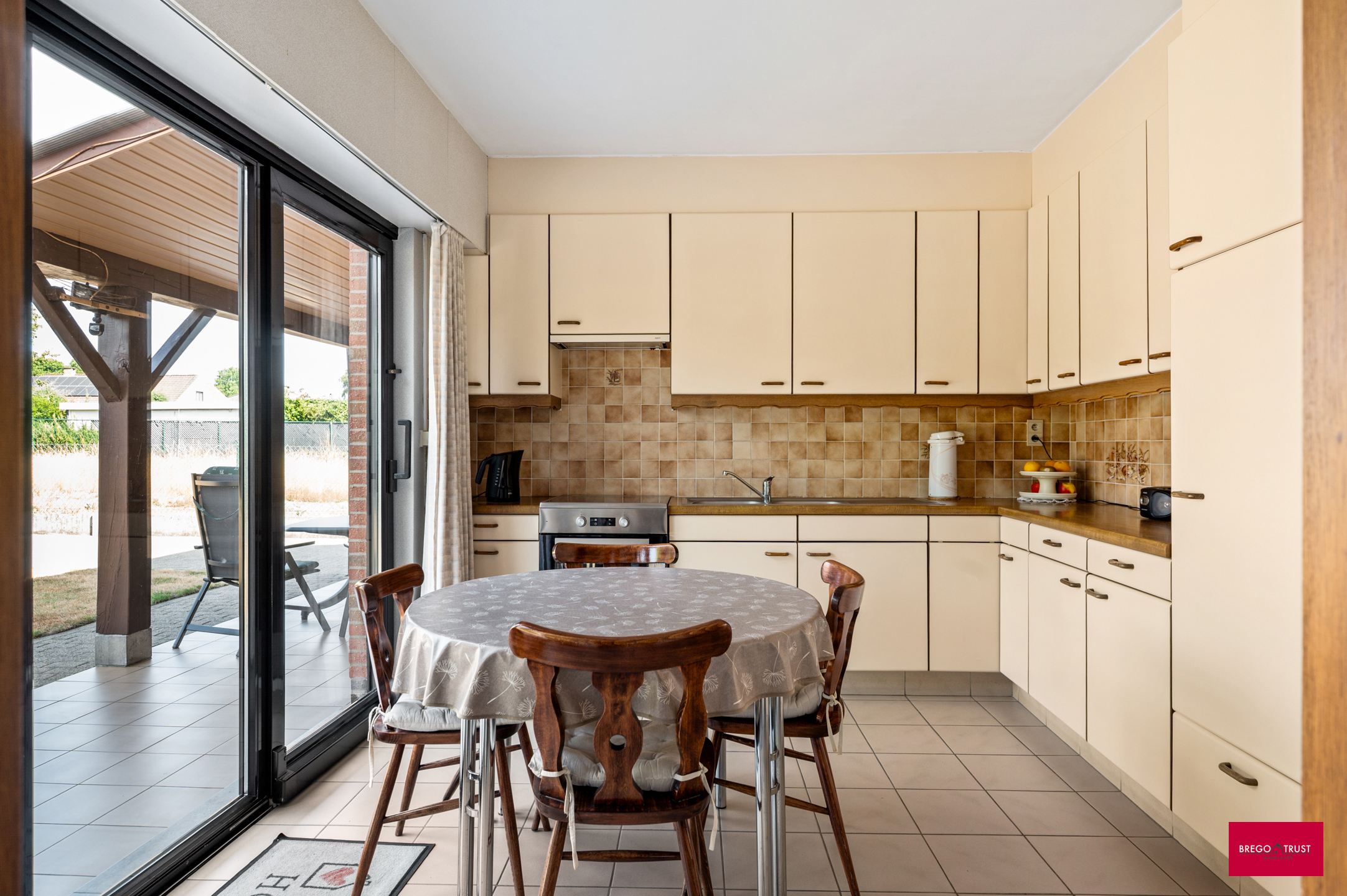 Gelijkvloerse vrijstaande woning met ruime garage - foto 5