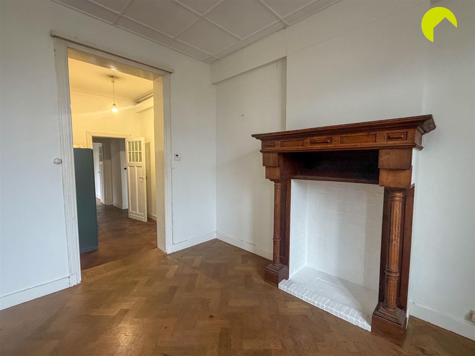 Apartment for rent in Berchem with 2 bedrooms - photo 2