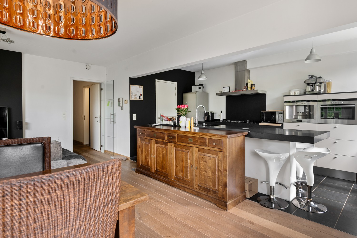 Instapklaar gelijkvloers één-slaapkamer appartement met staanplaats te Boechout - foto 4