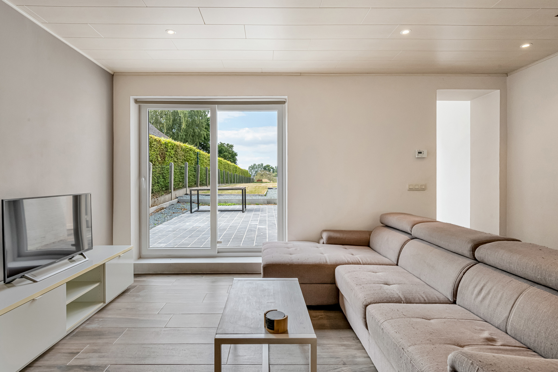 Authentieke en compleet vernieuwde woning - foto 5