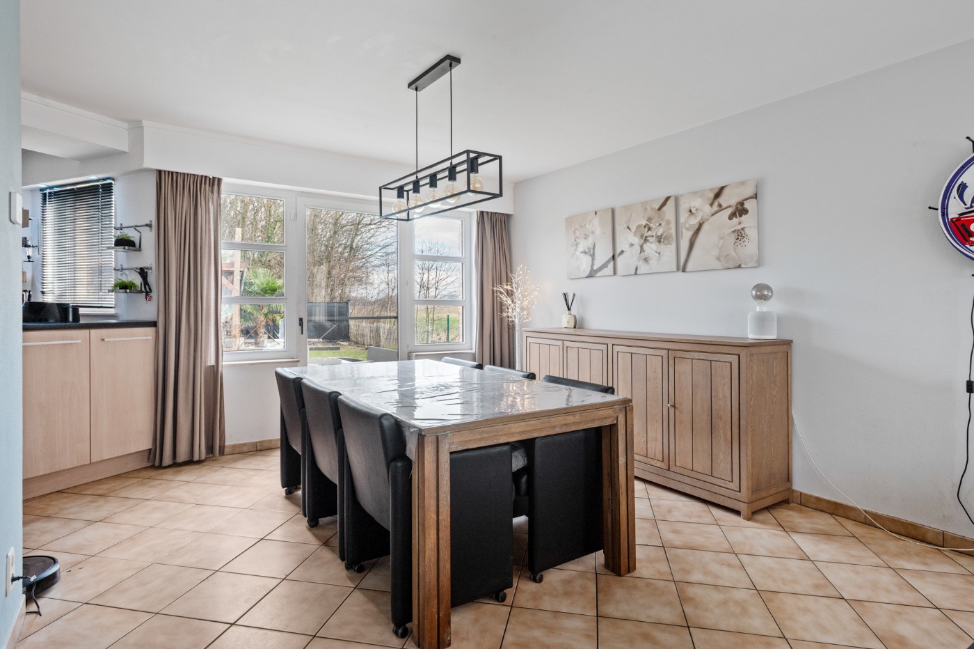 Rustig gelegen woning met 3 slpk., inpandige garage en tuin - foto 4