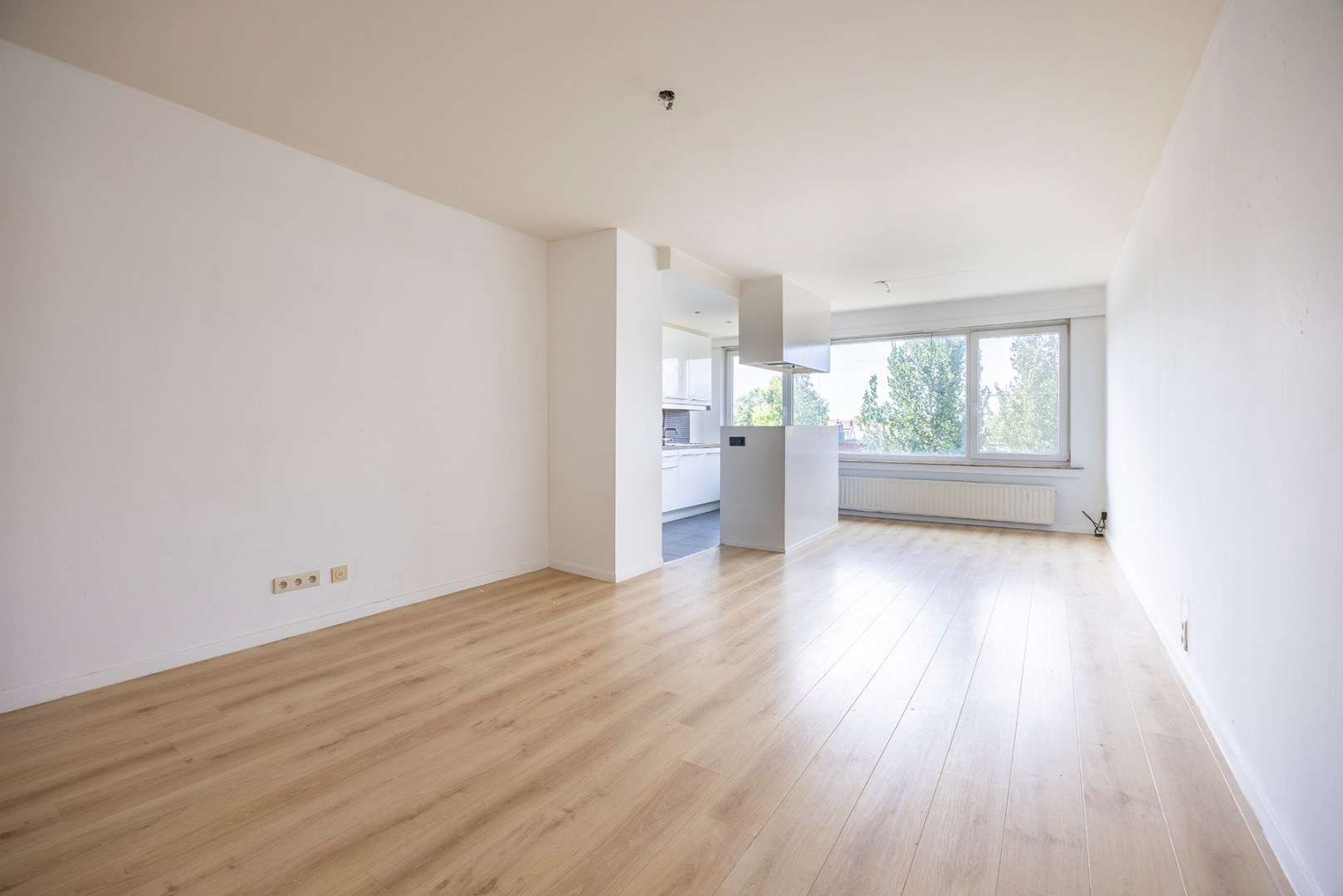 Gerenoveerd 2-slaapkamer appartement (75m²) op toplocatie! - foto 1