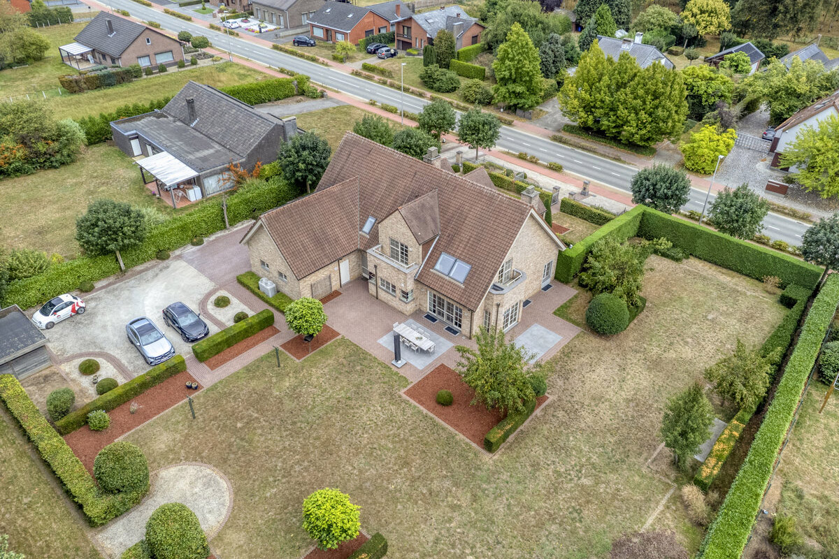 Riante villa te koop in Heusden-Zolder - foto 3