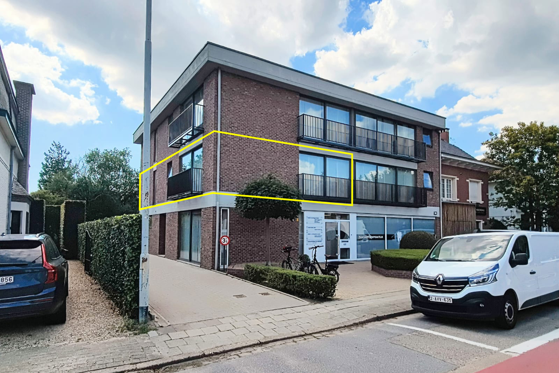 Licht en ruim appartement met 3 slaapkamers en terras. - foto 1