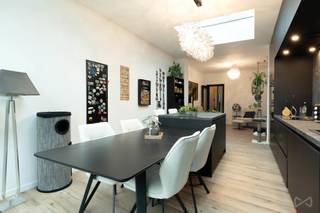 In de populaire Jozef Pierrestraat in Kessel-Lo, op wandelafstand van het station van Leuven, Hal 5 en tal van voorzieningen, bevindt zich...