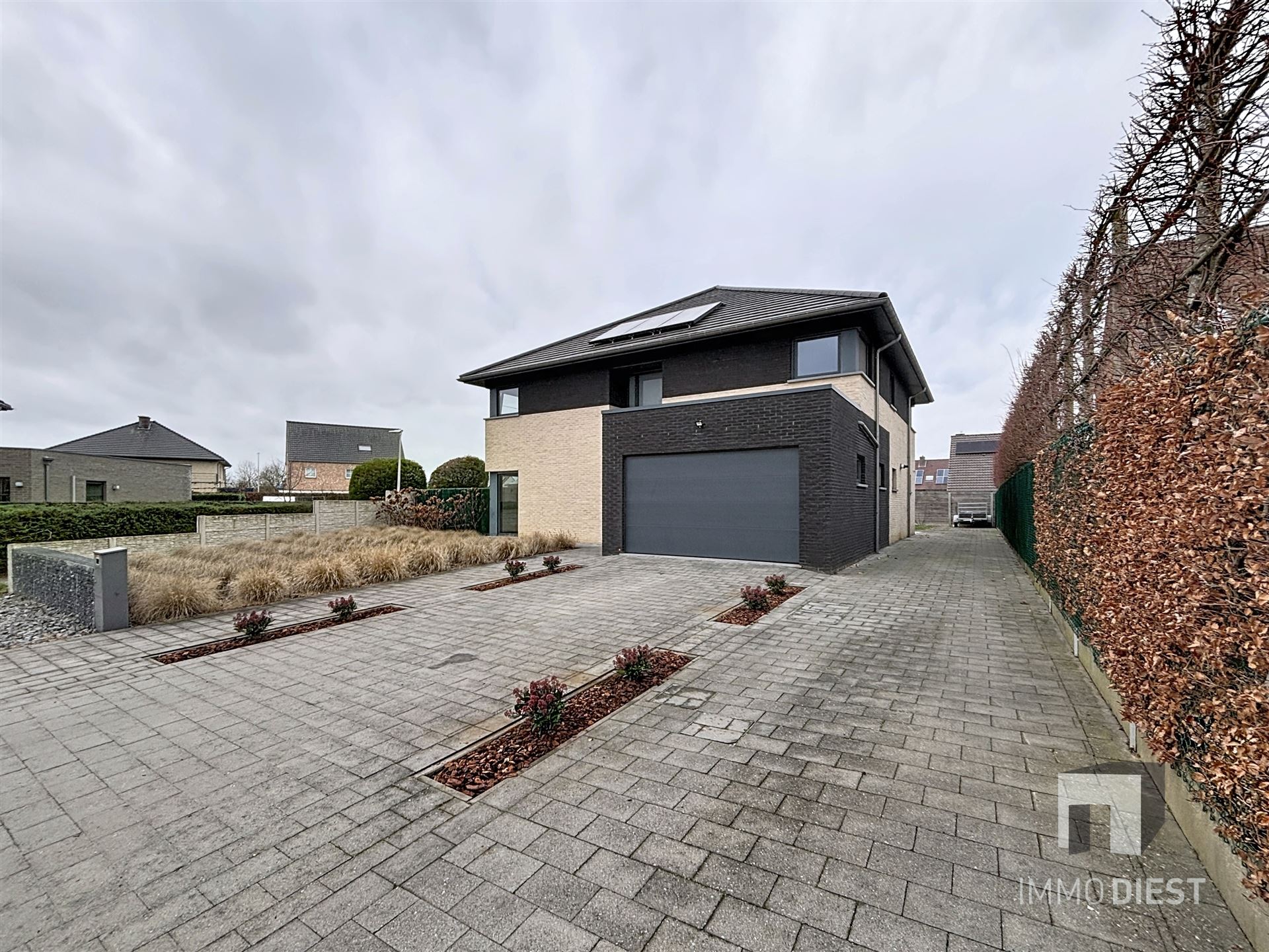 Villa met 5 slaapkamers op 8,50are in doodlopende straat - foto 3