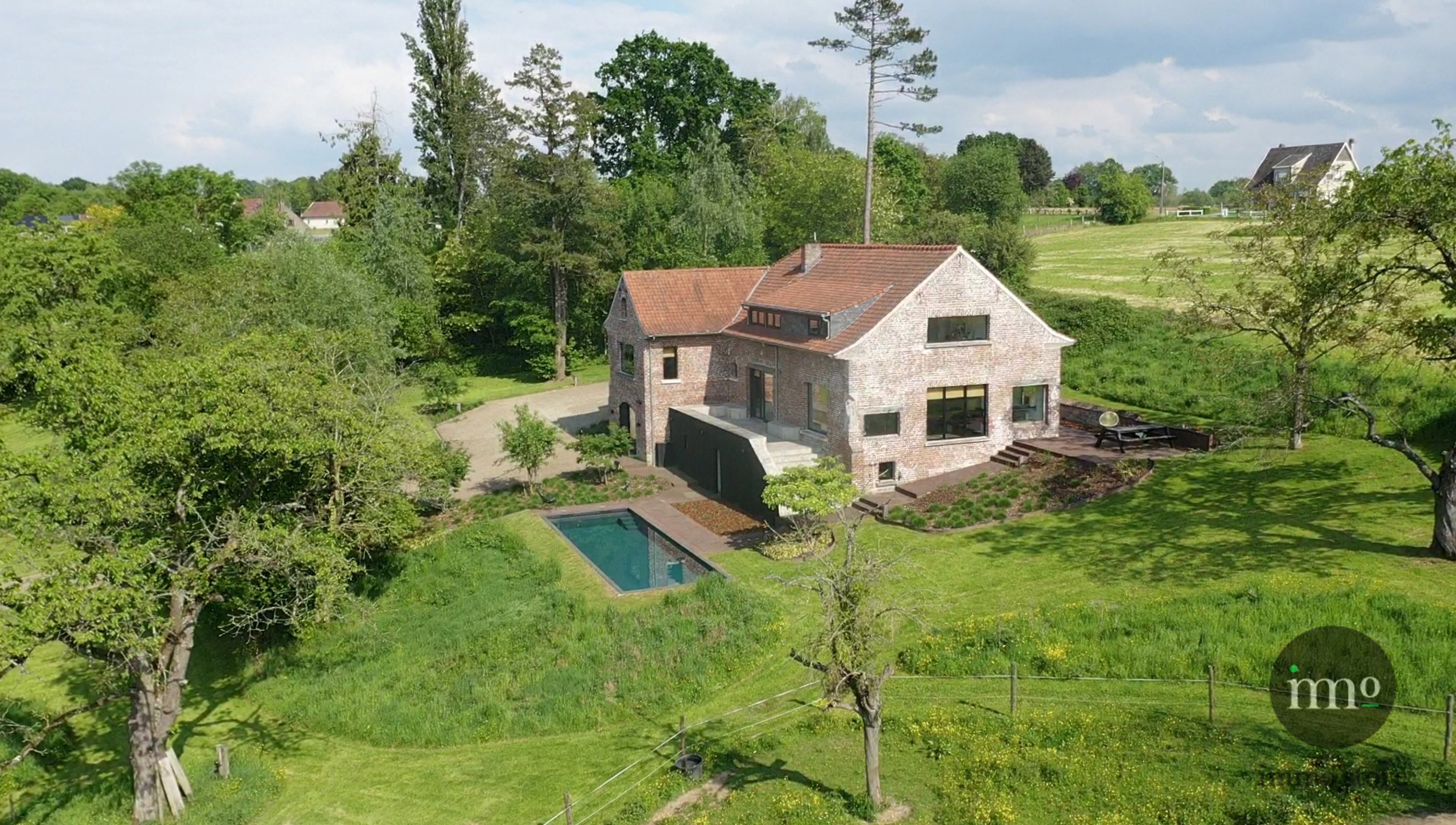 Maison à vendre à Roosdaal avec 5 chambres - photo 1