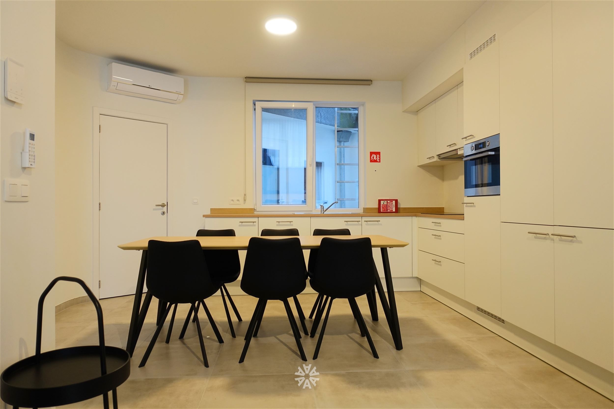 Renovated and furnished student studio for rent in Ghent - photo 1