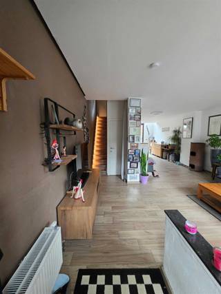 Berchem: Groenenhoek: Langemarkstraat 33: energiezuinige stadswoning 3 slaapkamers met garagebox In een rustige straat in de gegeerde Groenenhoekwijk...