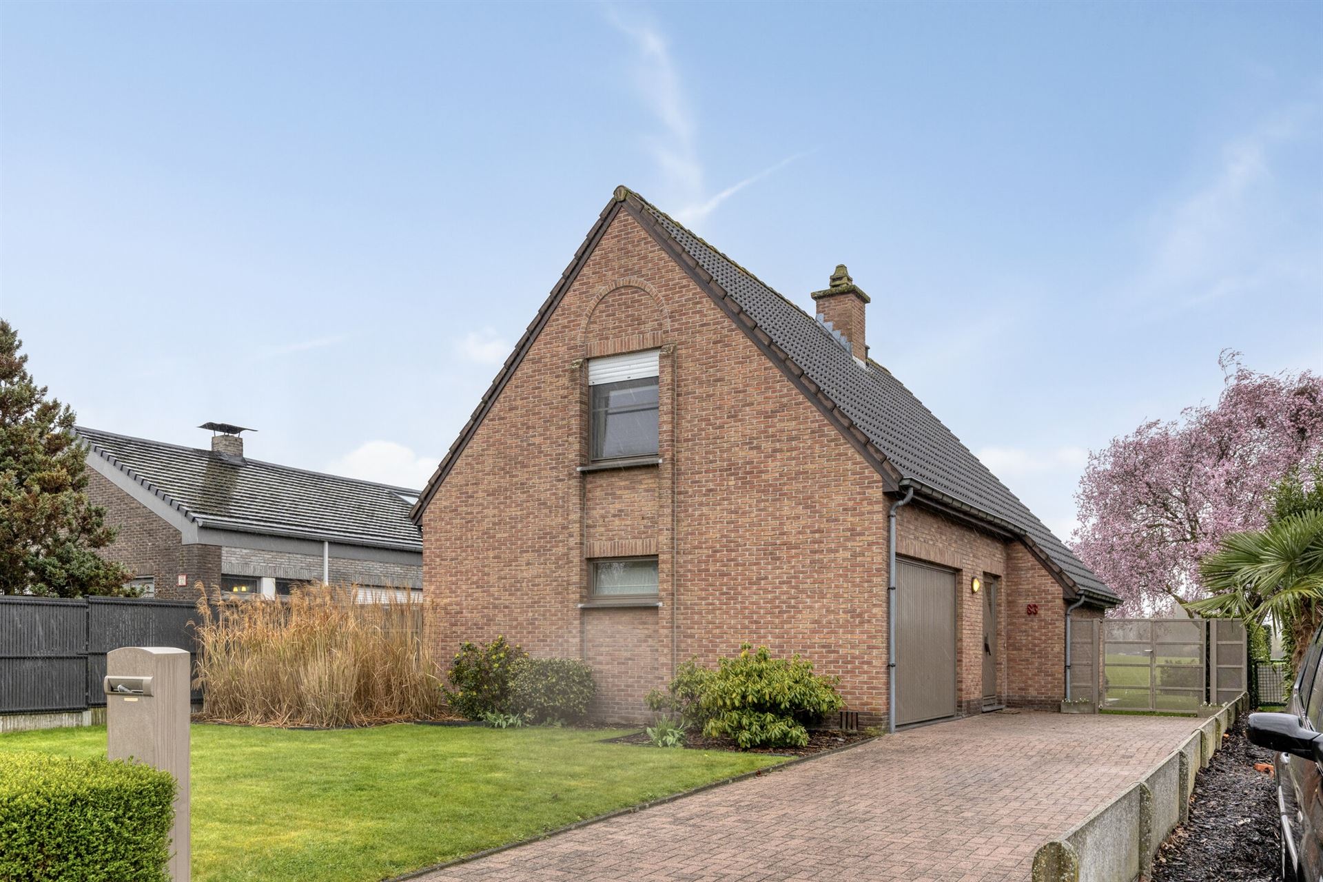House - photo 2