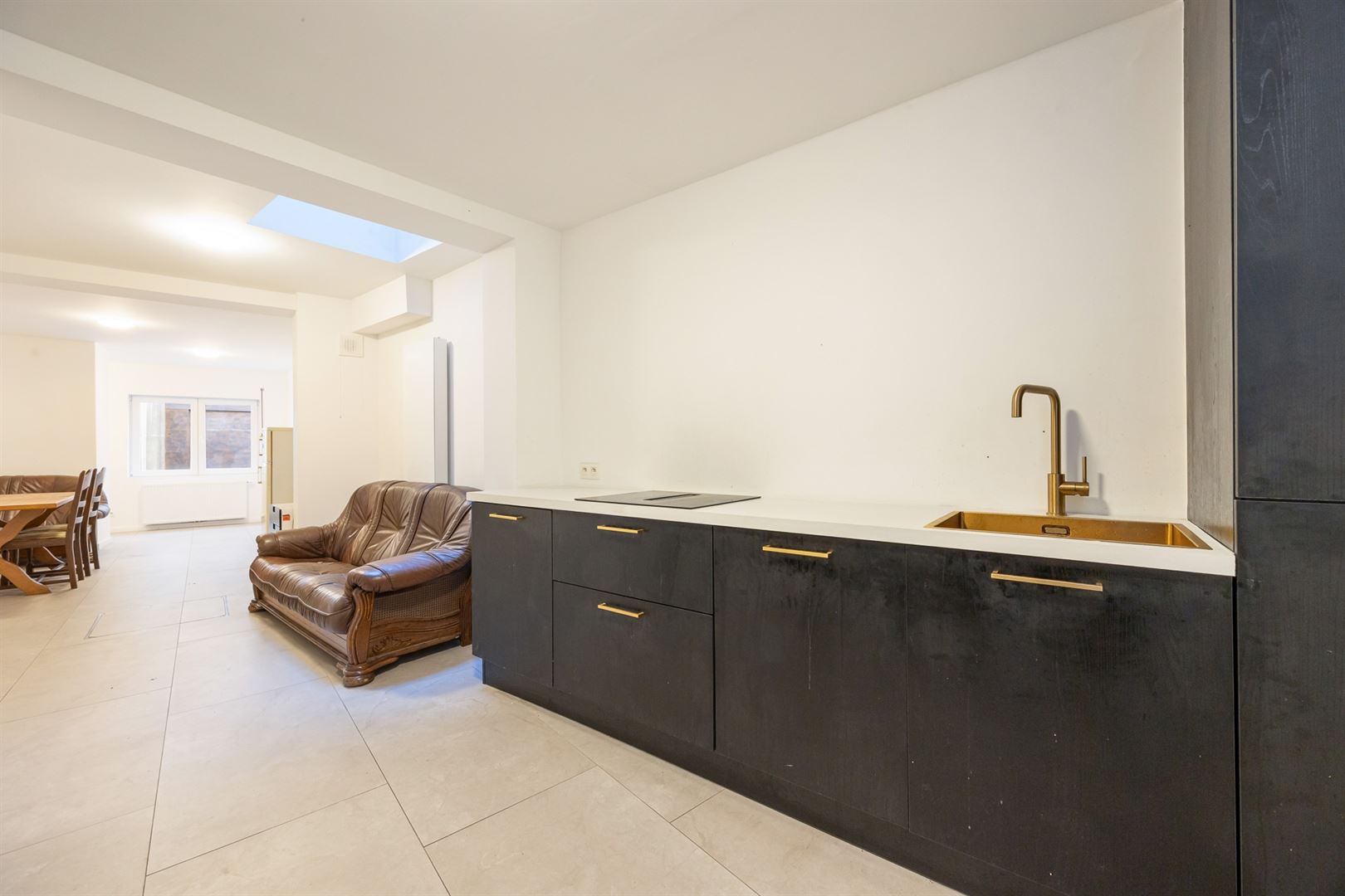 Gerenoveerde woning met 4 kamers aan UA - foto 5