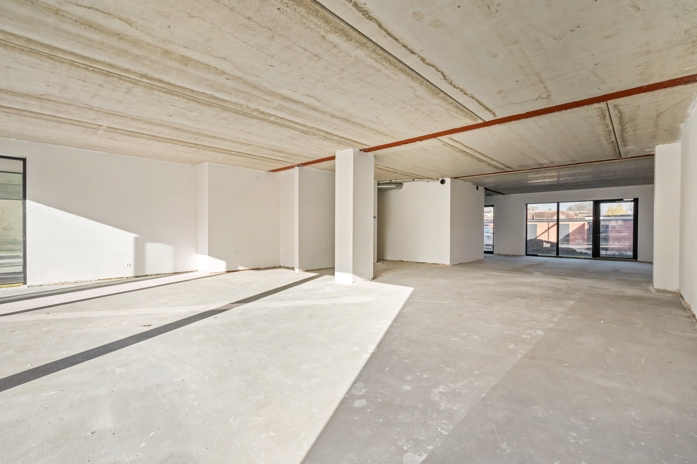 Kantoorruimte op uitstekende locatie te Heist-op-den-Berg - foto 2