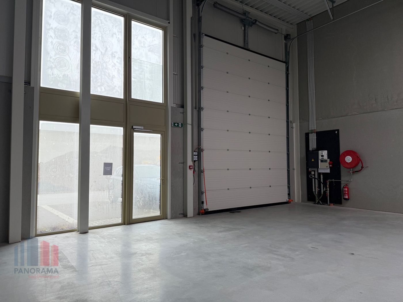 Nieuwbouw KMO-unit van 246 m² in Drogenbos - foto 5