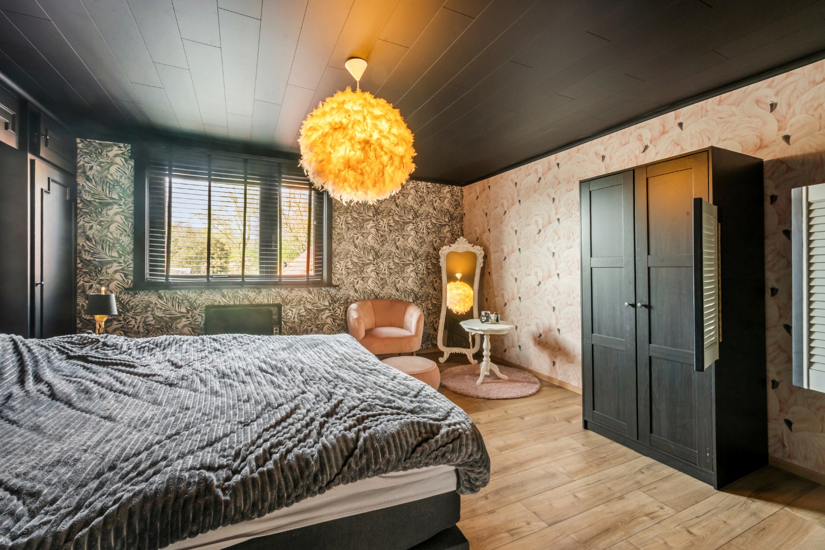 Verzorgde woning met garage, zonnige tuin en 2 slaapkamers in Dadizele-centrum - foto 4