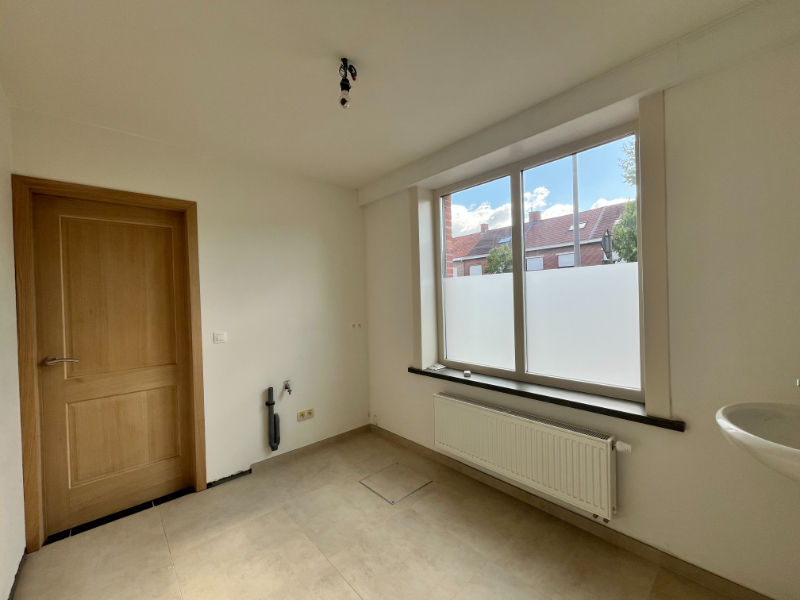 Gerenoveerde woning met tuin en garage! - foto 4