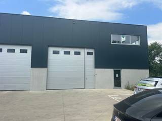 Commercial for rent in Lede
