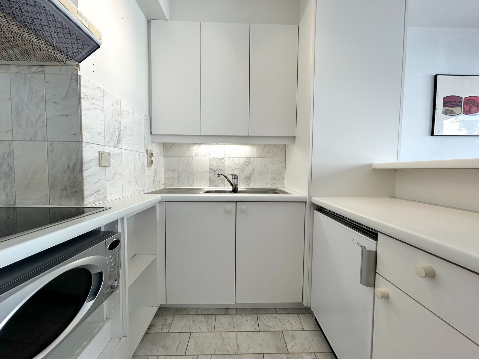 Fantastique studio avec vue latérale sur la mer au cœur du centre-ville - photo 4