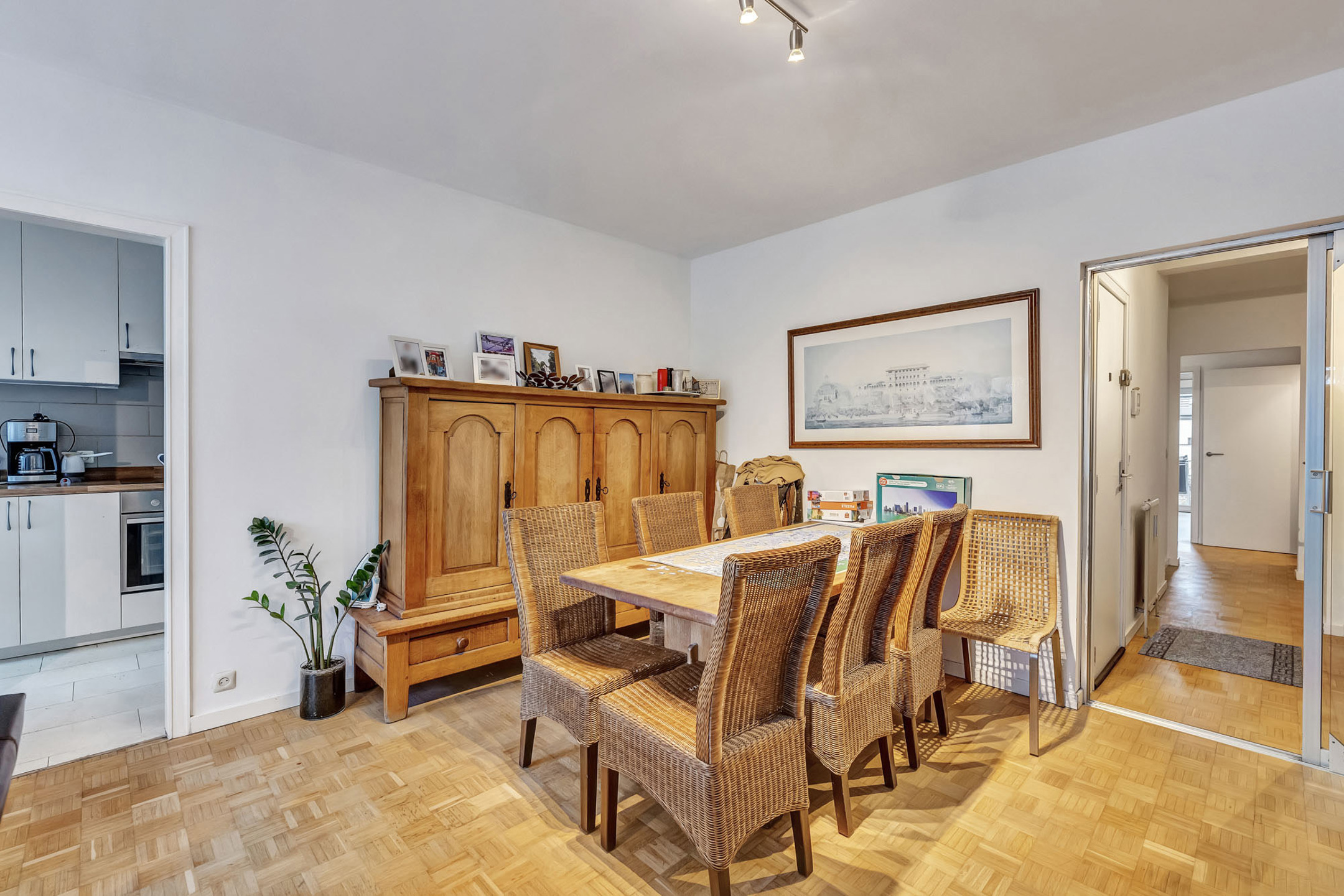 Tweeslaapkamer appartement met garage op toplocatie! - foto 5