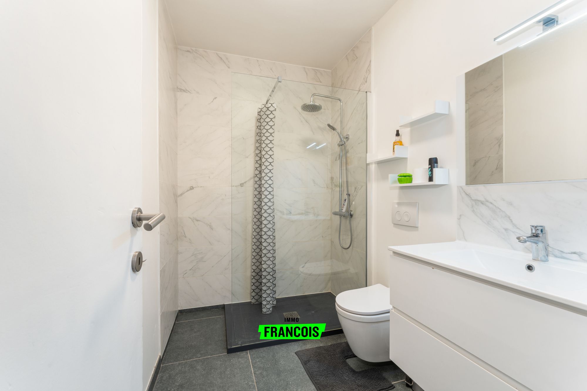 Stijlvol gerenoveerd appartement in kleinschalige residentie nabij centrum Oostende - foto 5