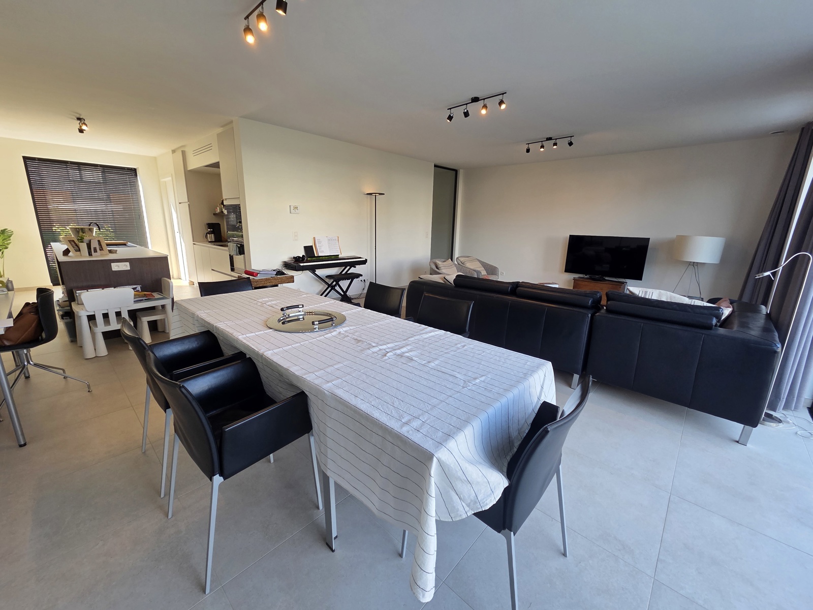 Instapklare recente woning met mooie tuin!!! - foto 5
