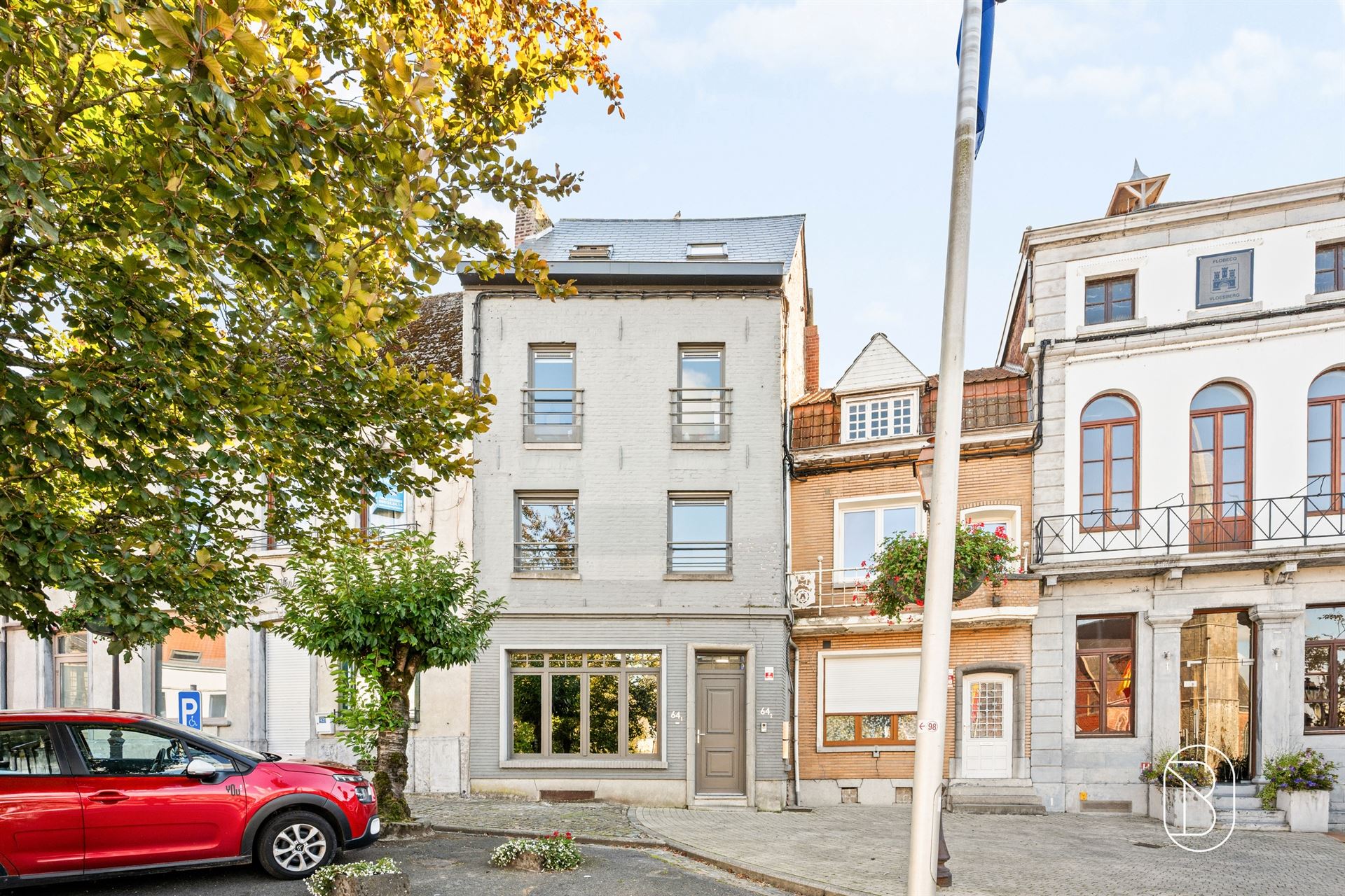 Gerenoveerde opbrengsteigendom bestaande uit 2 appartementen. - foto 2