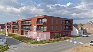 Ontdek deze veelzijdige nieuwbouwruimte met een royale oppervlakte van 139 m², gelegen op een uitstekende zichtlocatie in Drongen. Dankzij...