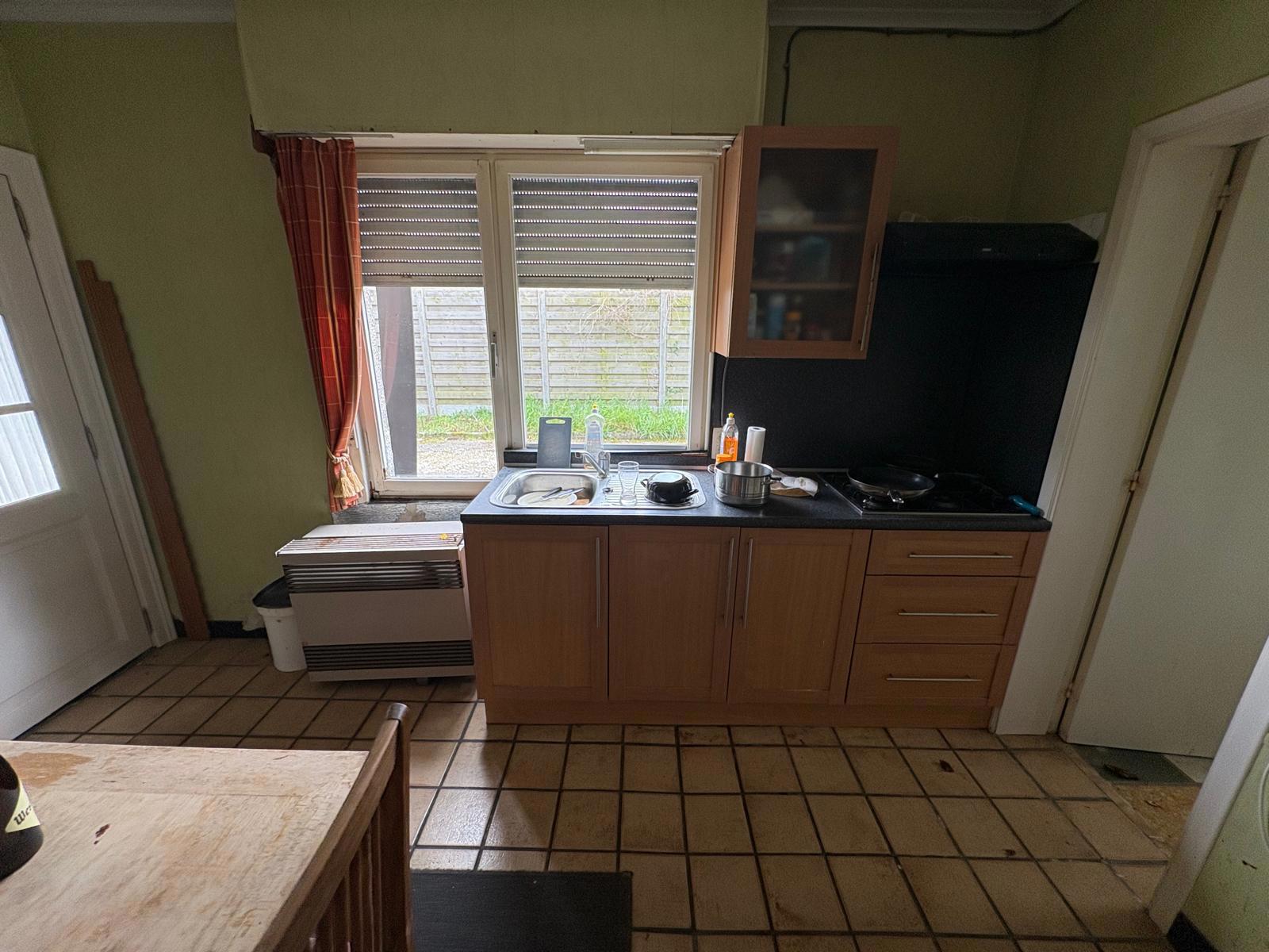 Te renoveren woning met uitbereidingsmogelijkheden - foto 5
