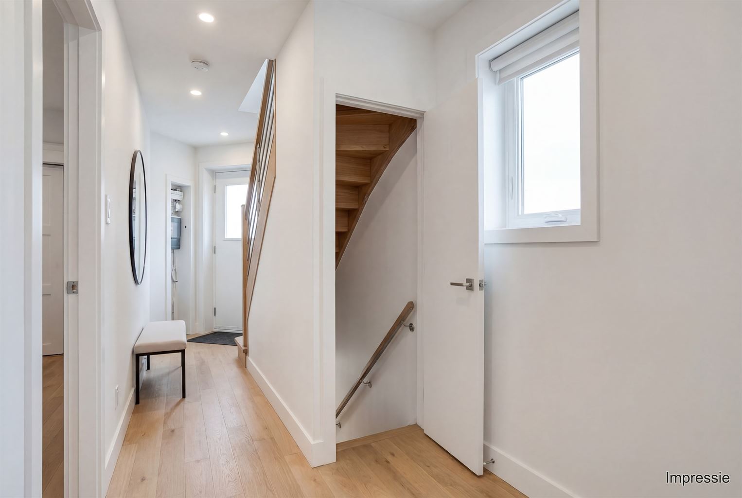 Te renoveren hoekwoning met tal van mogelijkheden, gelegen op een absolute toplocatie in het hart van het historisch stadscentrum van Bree. - foto 5