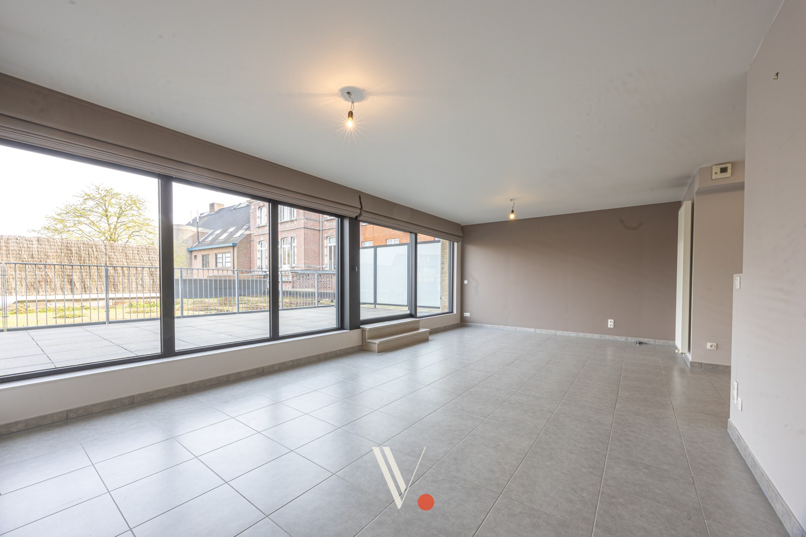 Ruim instapklaar appartement met 2 slaapkamers en royaal terras - foto 3