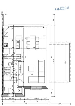 Ontdek de charme van deze energiezuinige E30 nieuwbouwwoning in het hart van Evergem – een waar pareltje onder de woningen! Genesteld op een royaal perceel van 329m2, met een oostelijke oriëntatie, wordt deze woning volledig afgestemd op jouw wensen en behoeften. <strong>Tevens valt de woning onder 6% BTW</strong>. De woning onderscheidt zich door een doordachte indeling op het gelijkvloers met een ruime inkom voorzien van mogelijkheden voor een grote vestiairekast en een gastentoilet. Daarnaast biedt het gelijkvloers een open keuken en een leefruimte met natuurlijk licht evenals een handige grote wasplaats. De eerste verdieping verwelkomt je met 3 slaapkamers, een badkamer compleet met zowel een bad als een douche en voorzien van een vaste trap naar de zolder. Deze tot in de puntjes afgewerkte woning straalt praktisch comfort uit. Benieuwd en klaar om je droomhuis te ontdekken? Aarzel niet en neem contact met Ewout via 0497 588 888 of e-mail naar contact@huysmanbouw.be
