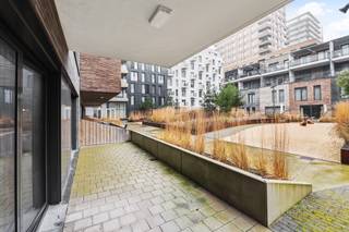 Dit nieuwe appartement bevindt zich in de prestigieuze O'Sea residentie in Mariakerke, een gebouw dat bekend staat om zijn moderne architectuur,...