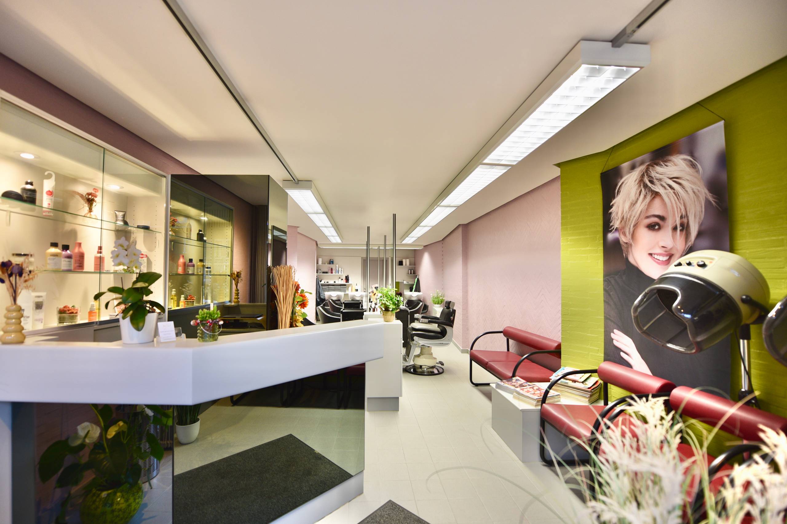 Woning met handelsgelijkvloers, 2 slpk, terras en garage* - Bieden vanaf 250.000 EUR** - foto 4